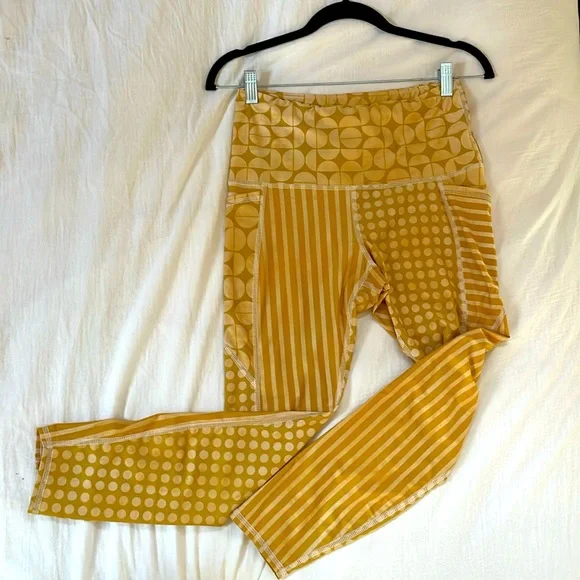 Ankle length -calf length leggings with side pockets - Picture 1 of 2